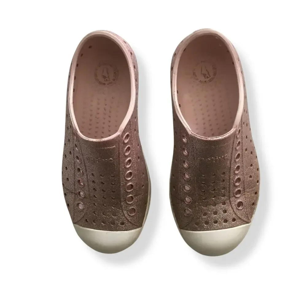 Native glitter shoes